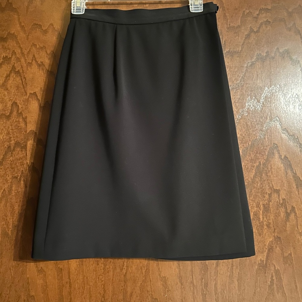Anne Klein Classic Black A-Line Skirt